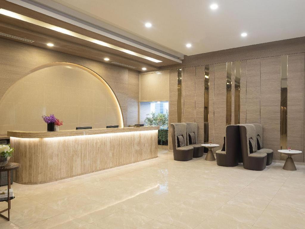 Grand President Kingston